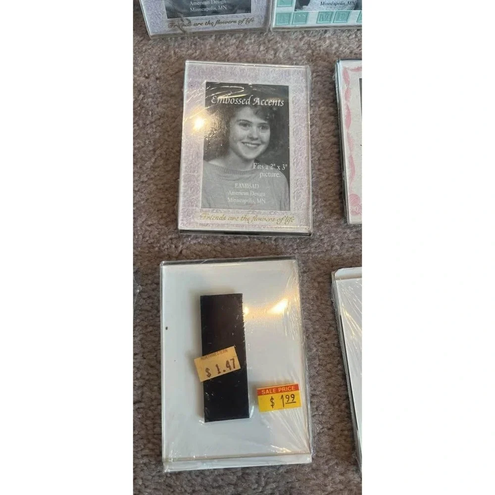 Lot - Embossed Accents Magnetic Easel Picture Frames 2x3 American Design Vintage